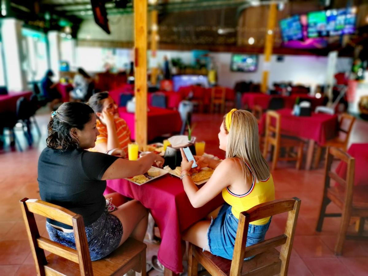 Отель Puntarenas Bed & Coffee By Aldea Экстерьер фото